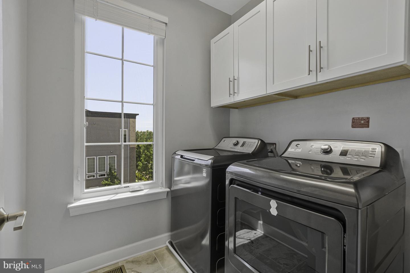 23112 BROOKSBANK SQ, BRAMBLETON, Virginia 20148, 3 Bedrooms Bedrooms, ,3 BathroomsBathrooms,Residential,For sale,23112 BROOKSBANK SQ,VALO2098784 MLS # VALO2098784