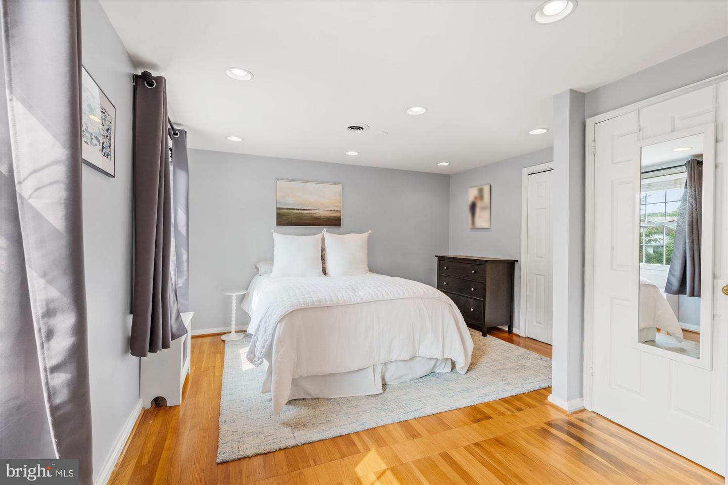 3004 LANDOVER ST, ALEXANDRIA, Virginia 22305, 2 Bedrooms Bedrooms, ,2 BathroomsBathrooms,Residential,For sale,3004 LANDOVER ST,VAAX2046094 MLS # VAAX2046094