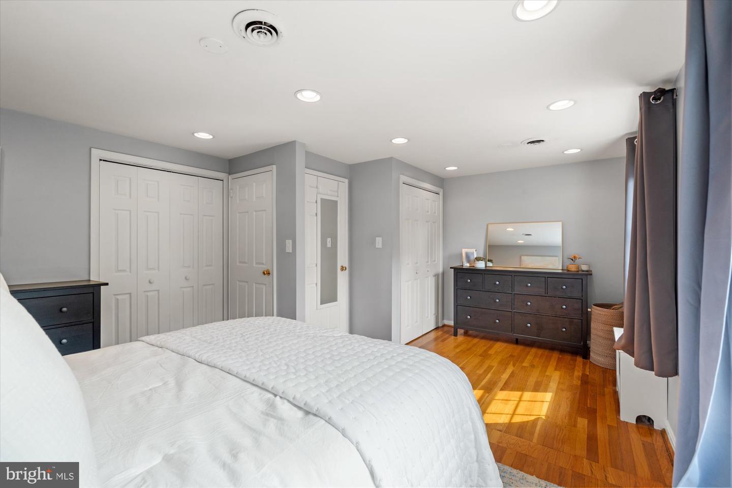 3004 LANDOVER ST, ALEXANDRIA, Virginia 22305, 2 Bedrooms Bedrooms, ,2 BathroomsBathrooms,Residential,For sale,3004 LANDOVER ST,VAAX2046094 MLS # VAAX2046094