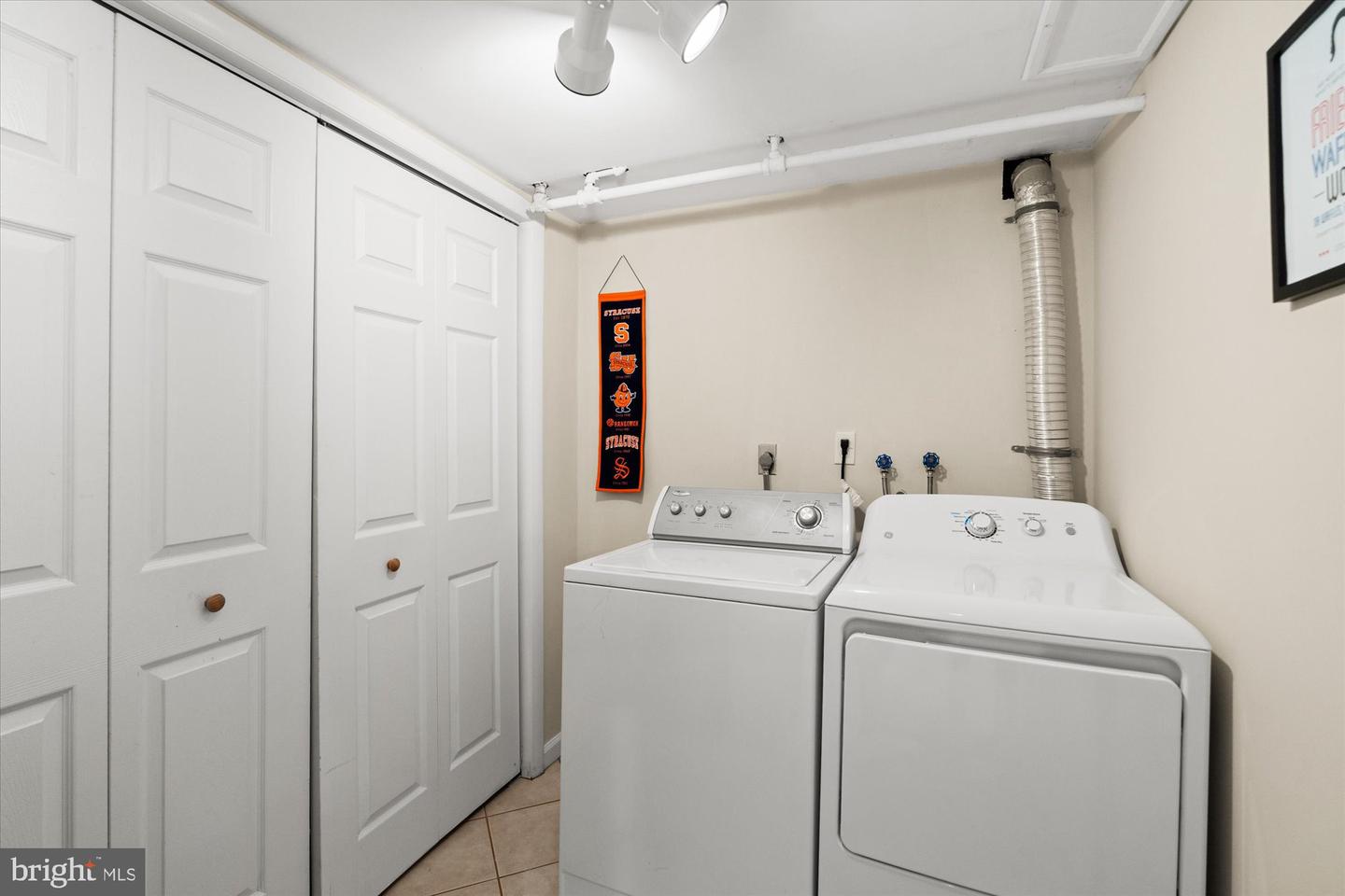3004 LANDOVER ST, ALEXANDRIA, Virginia 22305, 2 Bedrooms Bedrooms, ,2 BathroomsBathrooms,Residential,For sale,3004 LANDOVER ST,VAAX2046094 MLS # VAAX2046094