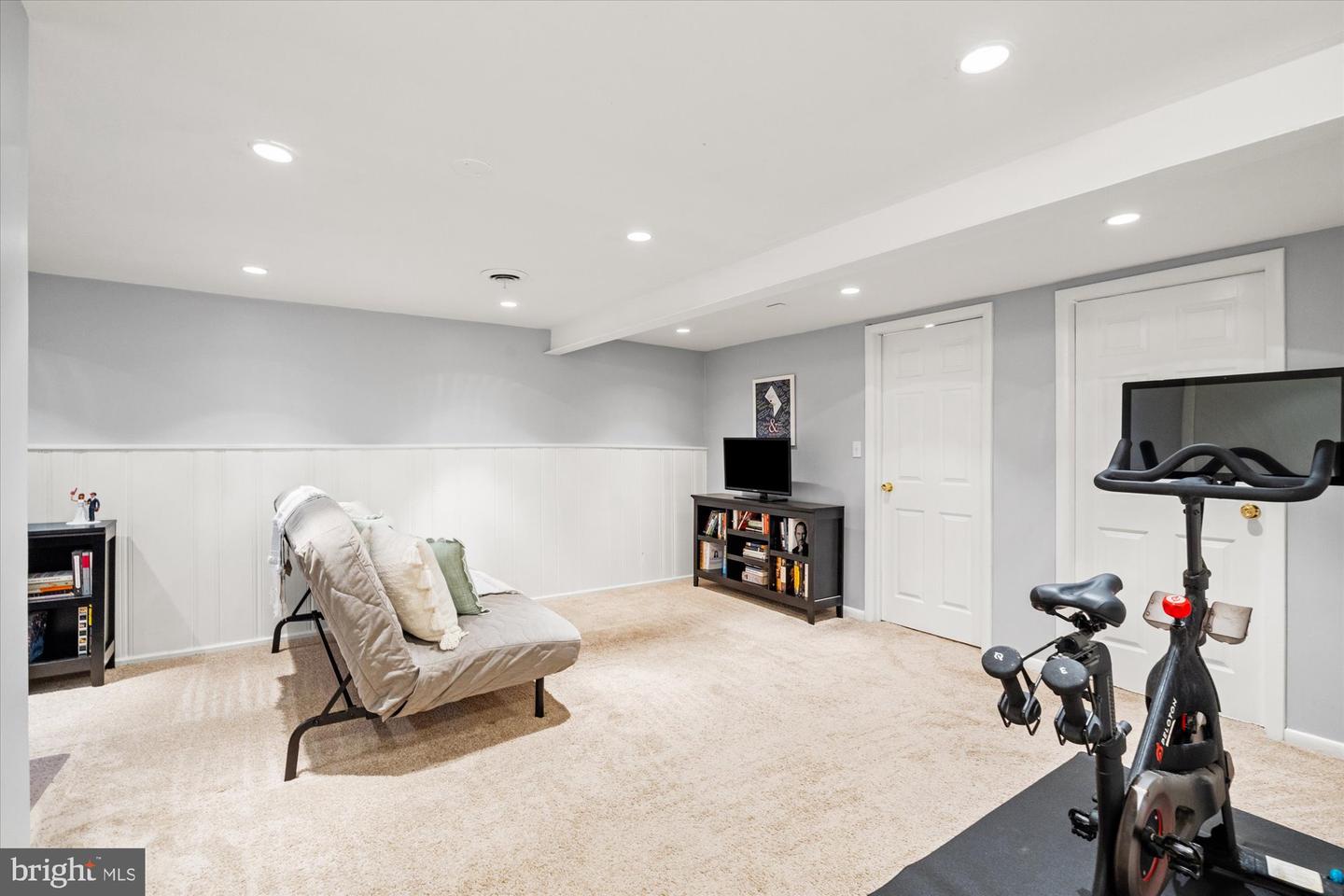 3004 LANDOVER ST, ALEXANDRIA, Virginia 22305, 2 Bedrooms Bedrooms, ,2 BathroomsBathrooms,Residential,For sale,3004 LANDOVER ST,VAAX2046094 MLS # VAAX2046094