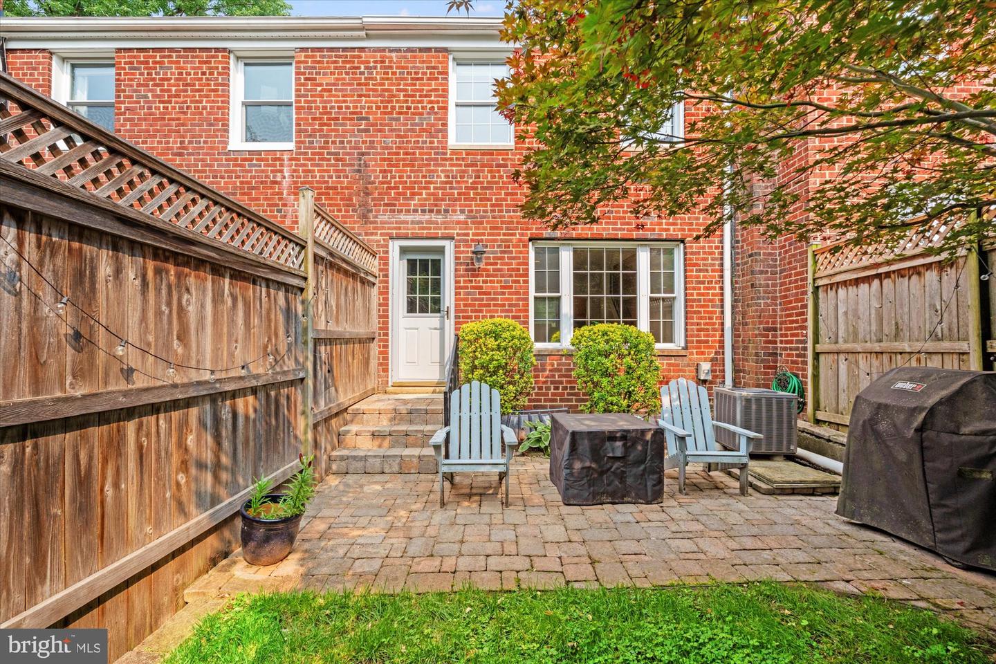 3004 LANDOVER ST, ALEXANDRIA, Virginia 22305, 2 Bedrooms Bedrooms, ,2 BathroomsBathrooms,Residential,For sale,3004 LANDOVER ST,VAAX2046094 MLS # VAAX2046094