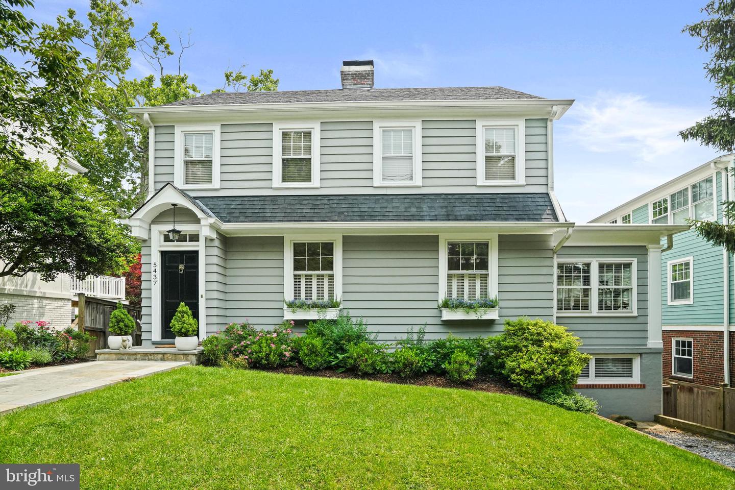 5437 CHEVY CHASE PKWY NW, WASHINGTON, District Of Columbia 20015, 5 Bedrooms Bedrooms, ,2 BathroomsBathrooms,Residential,For sale,5437 CHEVY CHASE PKWY NW,DCDC2204088 MLS # DCDC2204088