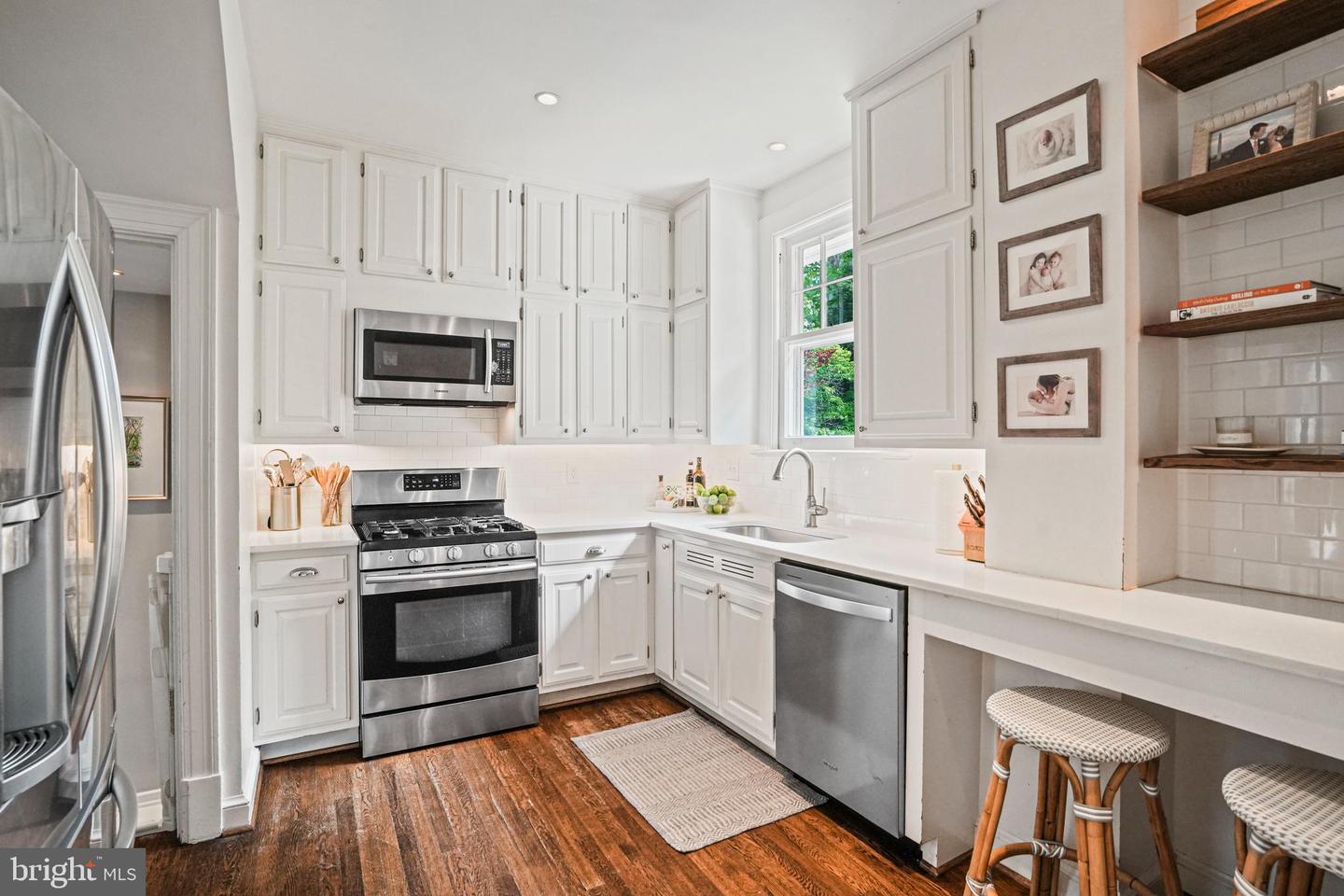 5437 CHEVY CHASE PKWY NW, WASHINGTON, District Of Columbia 20015, 5 Bedrooms Bedrooms, ,2 BathroomsBathrooms,Residential,For sale,5437 CHEVY CHASE PKWY NW,DCDC2204088 MLS # DCDC2204088
