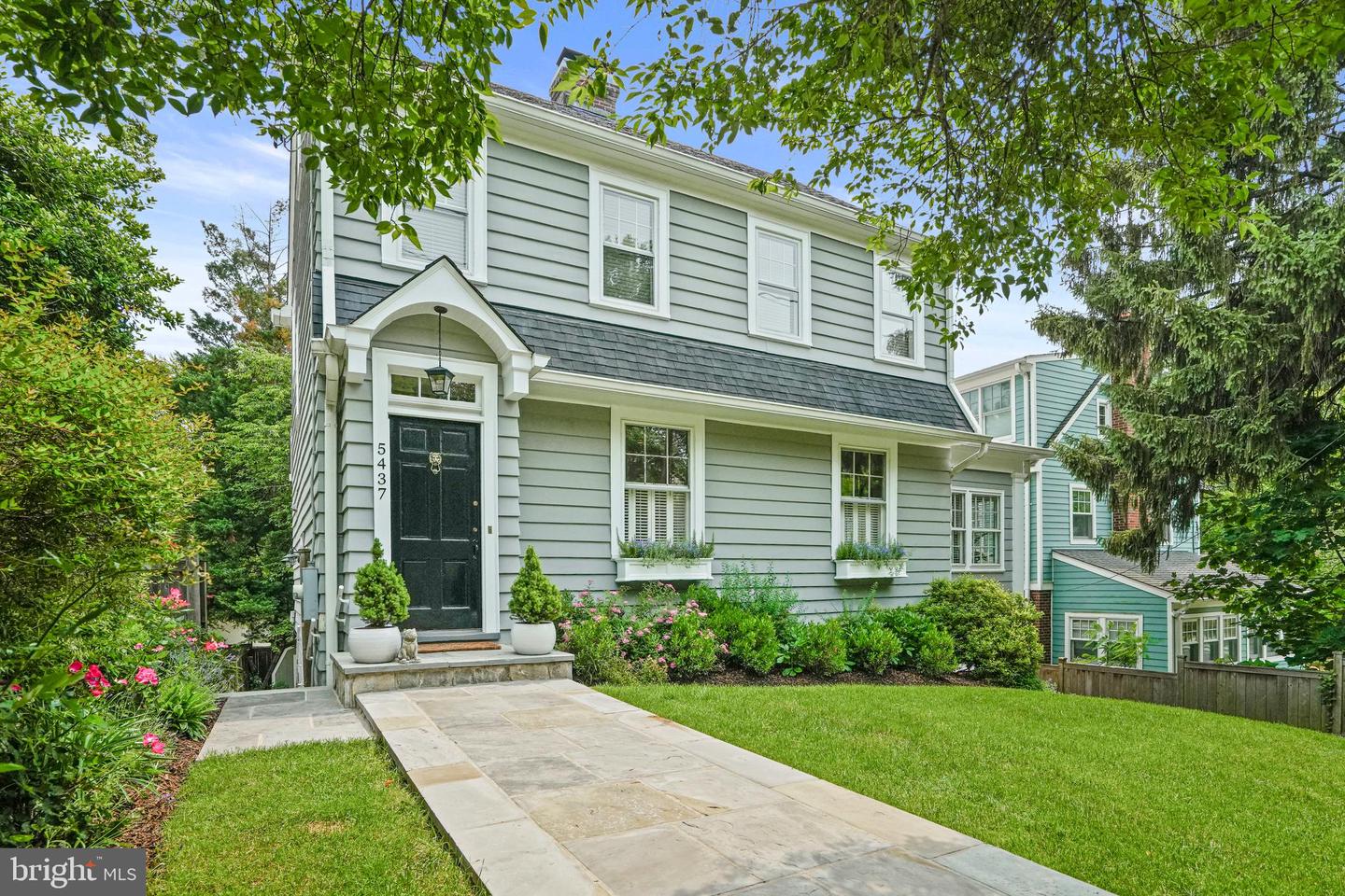 5437 CHEVY CHASE PKWY NW, WASHINGTON, District Of Columbia 20015, 5 Bedrooms Bedrooms, ,2 BathroomsBathrooms,Residential,For sale,5437 CHEVY CHASE PKWY NW,DCDC2204088 MLS # DCDC2204088