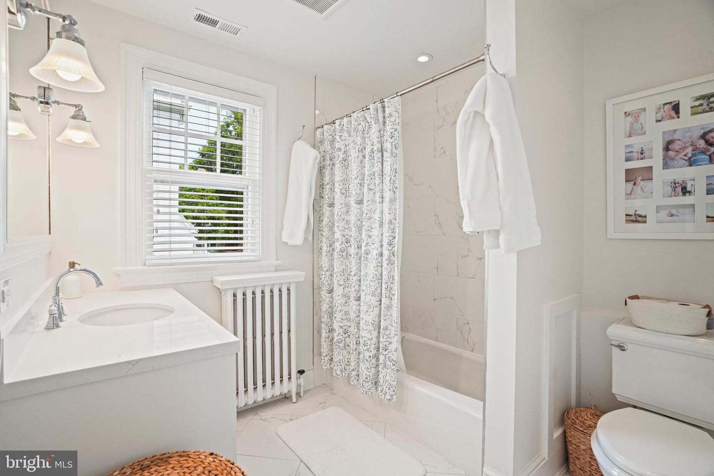 5437 CHEVY CHASE PKWY NW, WASHINGTON, District Of Columbia 20015, 5 Bedrooms Bedrooms, ,2 BathroomsBathrooms,Residential,For sale,5437 CHEVY CHASE PKWY NW,DCDC2204088 MLS # DCDC2204088