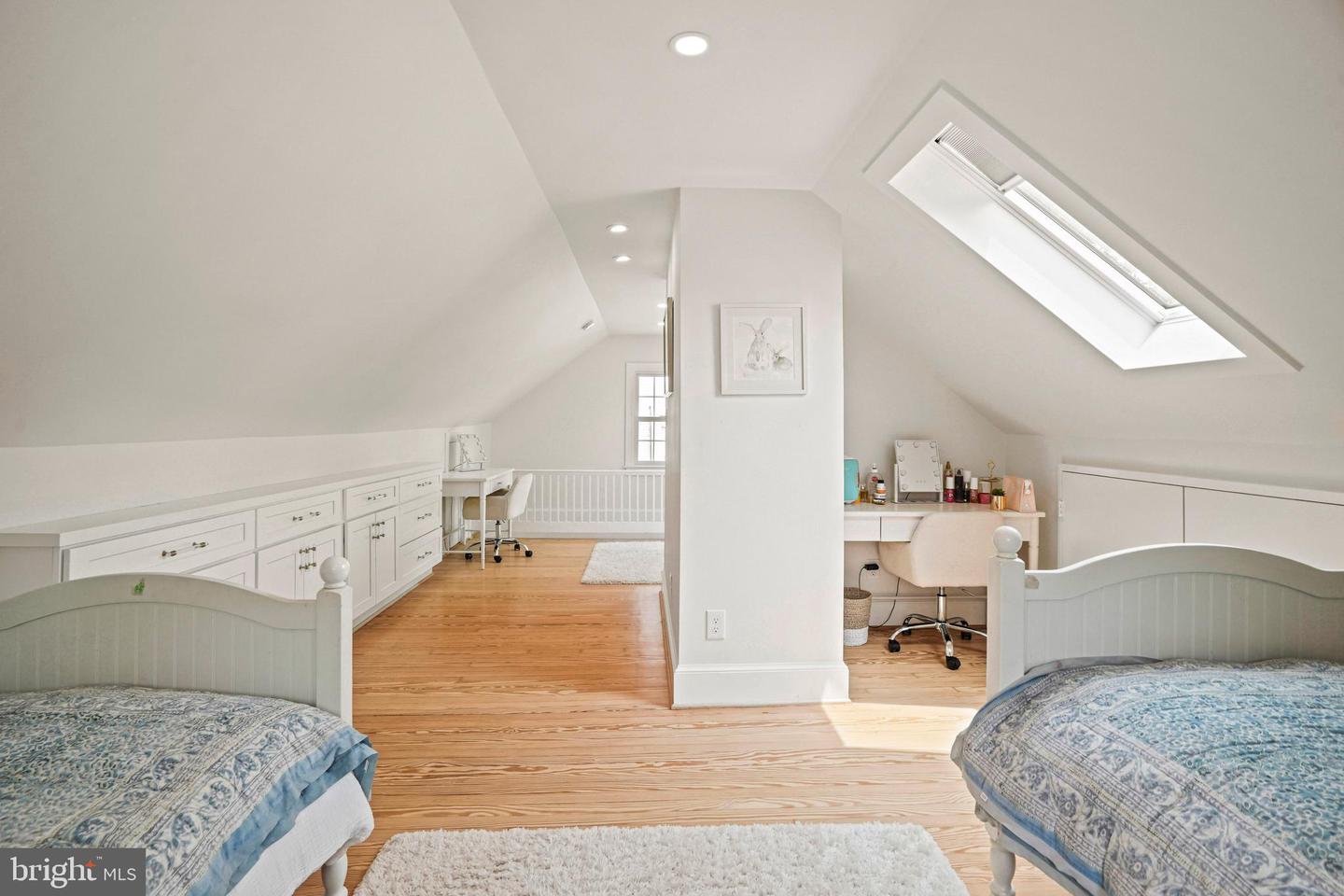 5437 CHEVY CHASE PKWY NW, WASHINGTON, District Of Columbia 20015, 5 Bedrooms Bedrooms, ,2 BathroomsBathrooms,Residential,For sale,5437 CHEVY CHASE PKWY NW,DCDC2204088 MLS # DCDC2204088