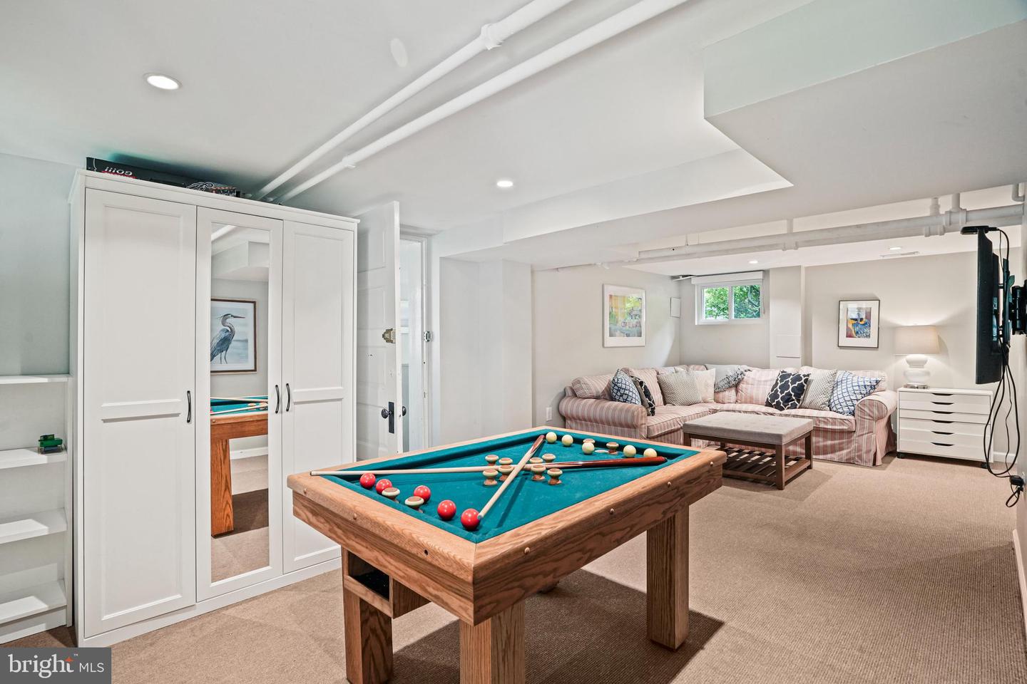5437 CHEVY CHASE PKWY NW, WASHINGTON, District Of Columbia 20015, 5 Bedrooms Bedrooms, ,2 BathroomsBathrooms,Residential,For sale,5437 CHEVY CHASE PKWY NW,DCDC2204088 MLS # DCDC2204088