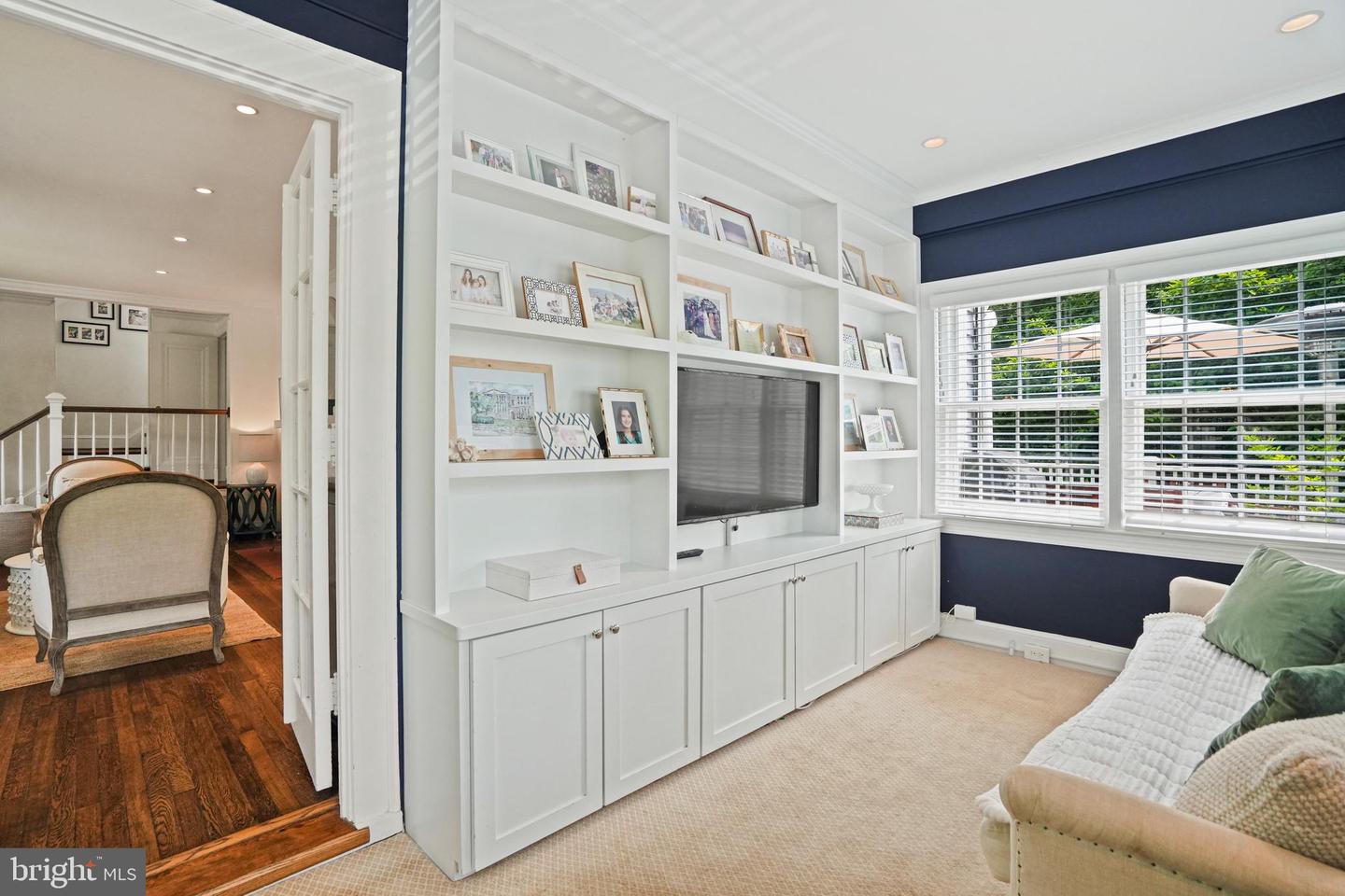 5437 CHEVY CHASE PKWY NW, WASHINGTON, District Of Columbia 20015, 5 Bedrooms Bedrooms, ,2 BathroomsBathrooms,Residential,For sale,5437 CHEVY CHASE PKWY NW,DCDC2204088 MLS # DCDC2204088