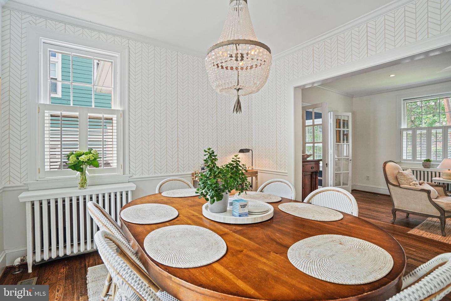 5437 CHEVY CHASE PKWY NW, WASHINGTON, District Of Columbia 20015, 5 Bedrooms Bedrooms, ,2 BathroomsBathrooms,Residential,For sale,5437 CHEVY CHASE PKWY NW,DCDC2204088 MLS # DCDC2204088