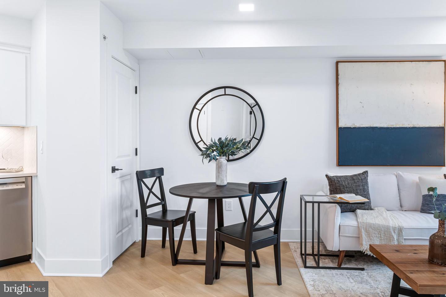 701 N HENRY ST #211, ALEXANDRIA, Virginia 22314, 1 Bedroom Bedrooms, ,1 BathroomBathrooms,Residential,For sale,701 N HENRY ST #211,VAAX2046084 MLS # VAAX2046084