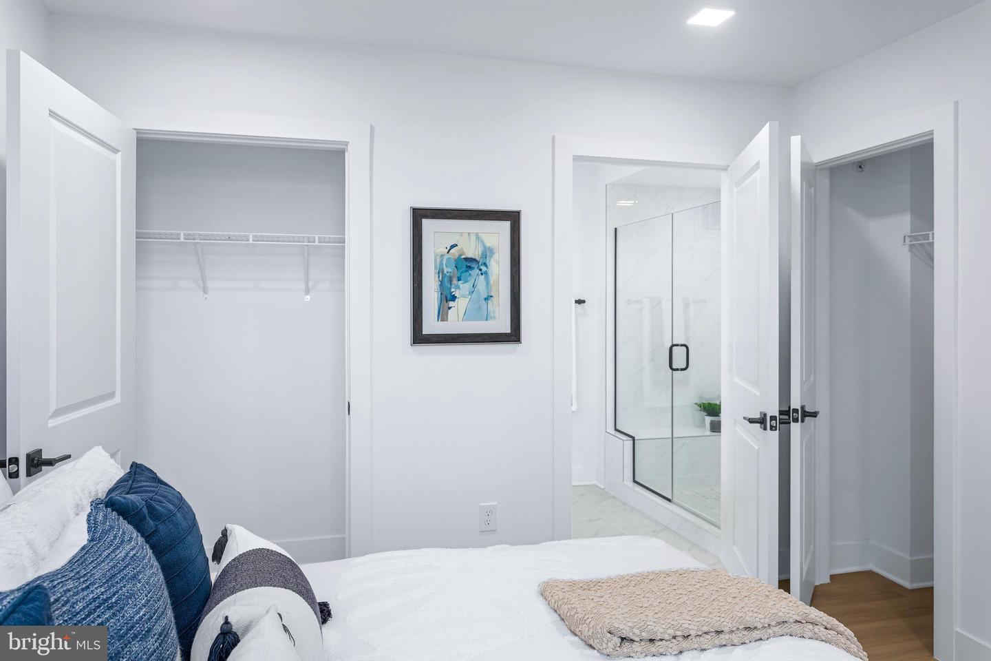 701 N HENRY ST #211, ALEXANDRIA, Virginia 22314, 1 Bedroom Bedrooms, ,1 BathroomBathrooms,Residential,For sale,701 N HENRY ST #211,VAAX2046084 MLS # VAAX2046084