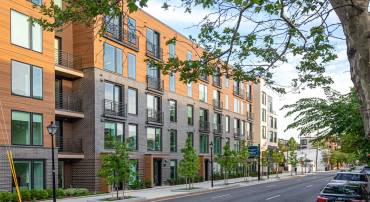 701 N HENRY ST #211, ALEXANDRIA, Virginia 22314, 1 Bedroom Bedrooms, ,1 BathroomBathrooms,Residential,For sale,701 N HENRY ST #211,VAAX2046084 MLS # VAAX2046084
