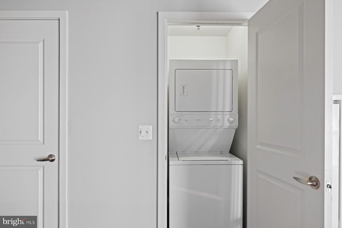 2125 14TH ST NW #618, WASHINGTON, District Of Columbia 20009, 2 Bedrooms Bedrooms, ,2 BathroomsBathrooms,Residential,For sale,2125 14TH ST NW #618,DCDC2204076 MLS # DCDC2204076