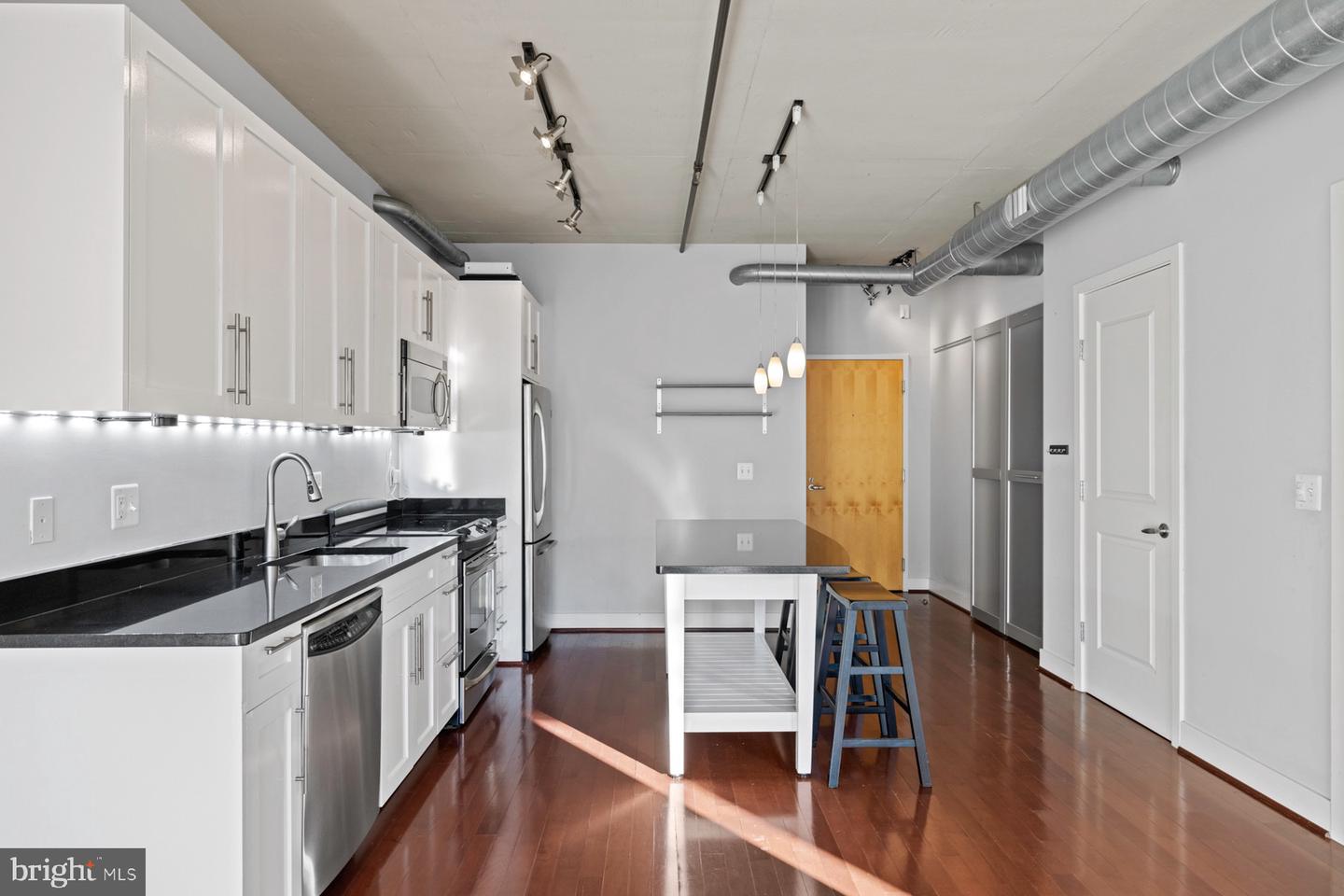 2125 14TH ST NW #618, WASHINGTON, District Of Columbia 20009, 2 Bedrooms Bedrooms, ,2 BathroomsBathrooms,Residential,For sale,2125 14TH ST NW #618,DCDC2204076 MLS # DCDC2204076