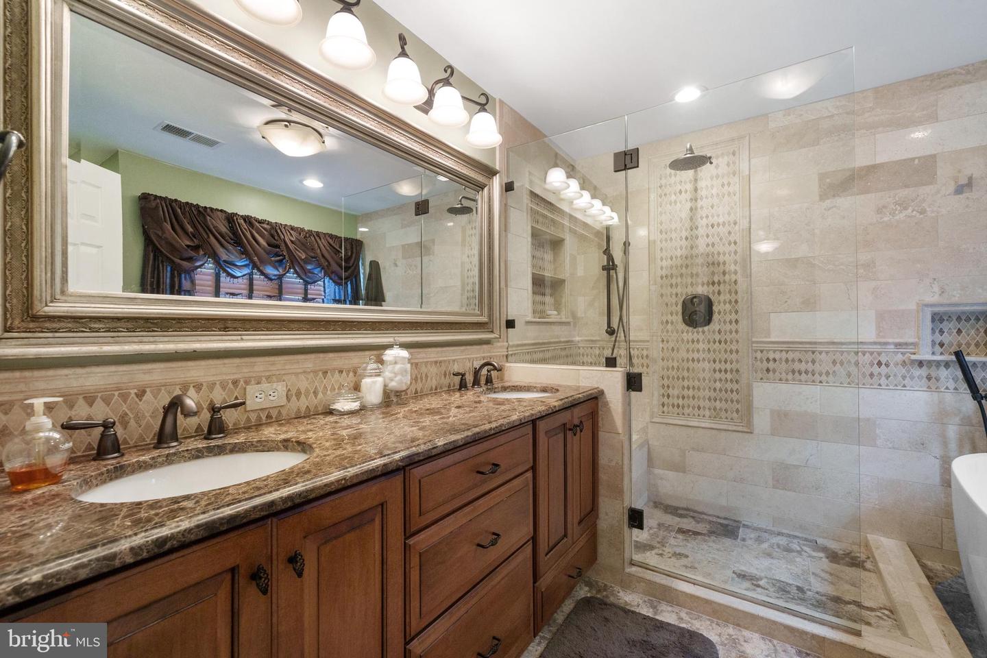 1024 PAGE CT, HERNDON, Virginia 20170, 4 Bedrooms Bedrooms, ,3 BathroomsBathrooms,Residential,For sale,1024 PAGE CT,VAFX2245322 MLS # VAFX2245322