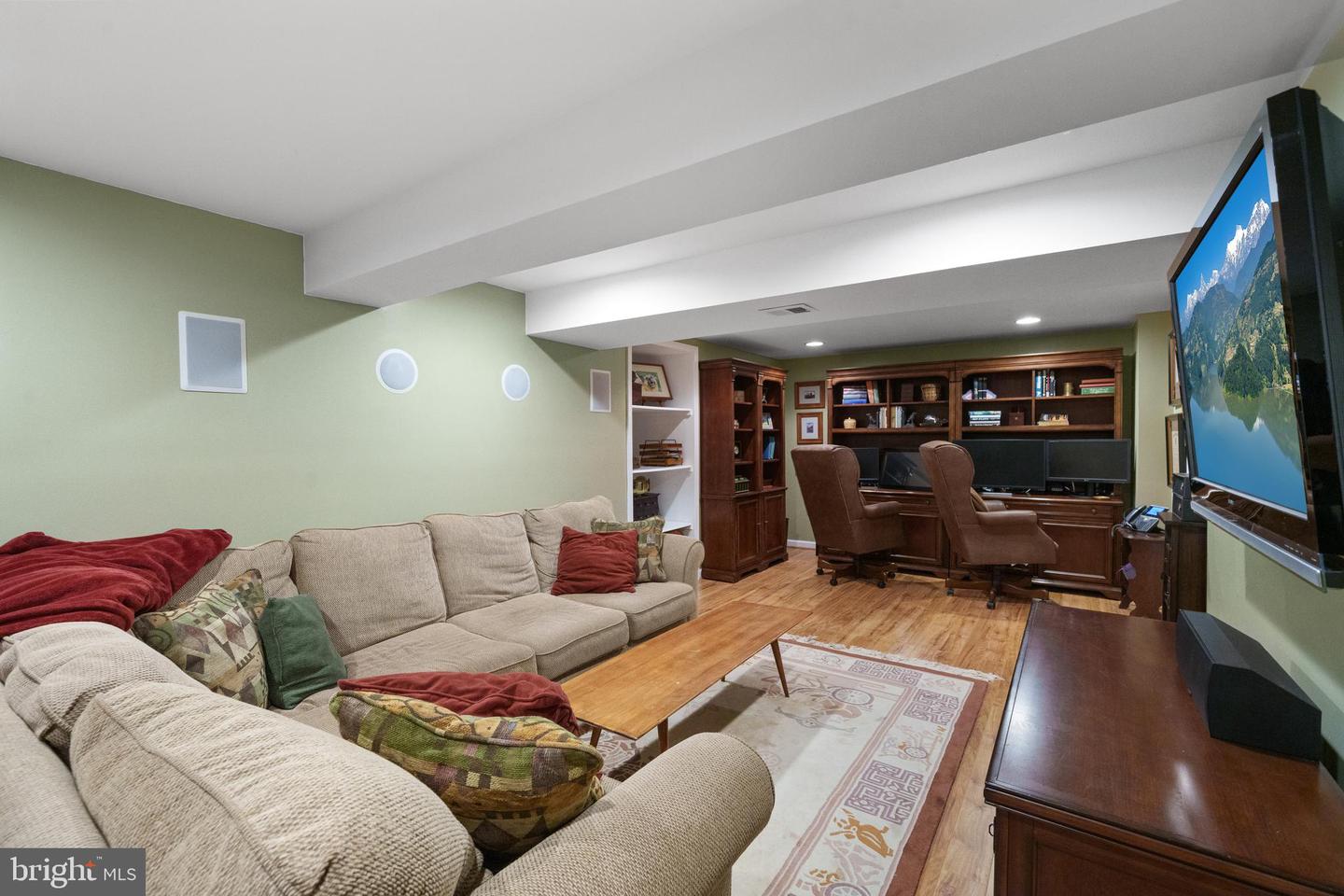 1024 PAGE CT, HERNDON, Virginia 20170, 4 Bedrooms Bedrooms, ,3 BathroomsBathrooms,Residential,For sale,1024 PAGE CT,VAFX2245322 MLS # VAFX2245322