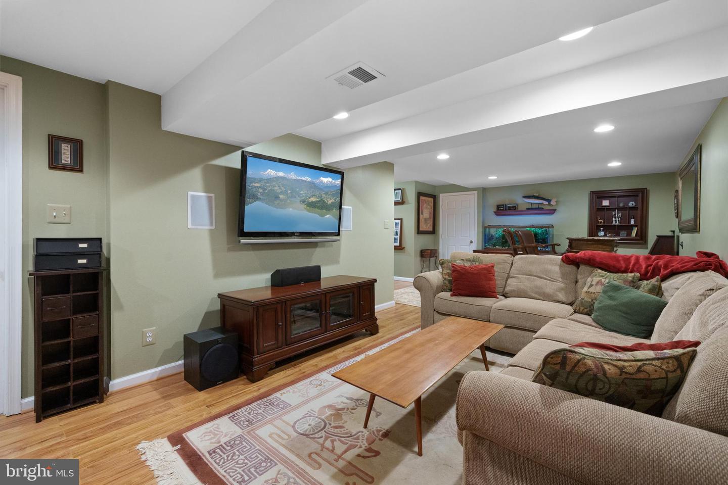 1024 PAGE CT, HERNDON, Virginia 20170, 4 Bedrooms Bedrooms, ,3 BathroomsBathrooms,Residential,For sale,1024 PAGE CT,VAFX2245322 MLS # VAFX2245322