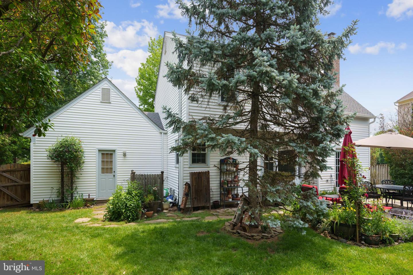 1024 PAGE CT, HERNDON, Virginia 20170, 4 Bedrooms Bedrooms, ,3 BathroomsBathrooms,Residential,For sale,1024 PAGE CT,VAFX2245322 MLS # VAFX2245322