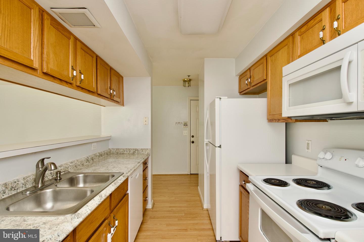 3630 SHERBROOKE CIR #203, WOODBRIDGE, Virginia 22192, 2 Bedrooms Bedrooms, ,2 BathroomsBathrooms,Residential,For sale,3630 SHERBROOKE CIR #203,VAPW2096266 MLS # VAPW2096266