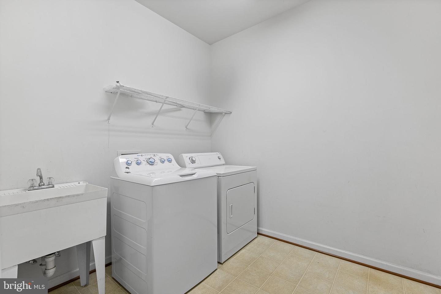 23 SAINT RICHARDS CT, STAFFORD, Virginia 22556, 5 Bedrooms Bedrooms, ,4 BathroomsBathrooms,Residential,For sale,23 SAINT RICHARDS CT,VAST2039494 MLS # VAST2039494