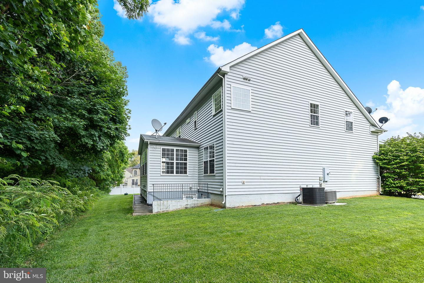 23 SAINT RICHARDS CT, STAFFORD, Virginia 22556, 5 Bedrooms Bedrooms, ,4 BathroomsBathrooms,Residential,For sale,23 SAINT RICHARDS CT,VAST2039494 MLS # VAST2039494
