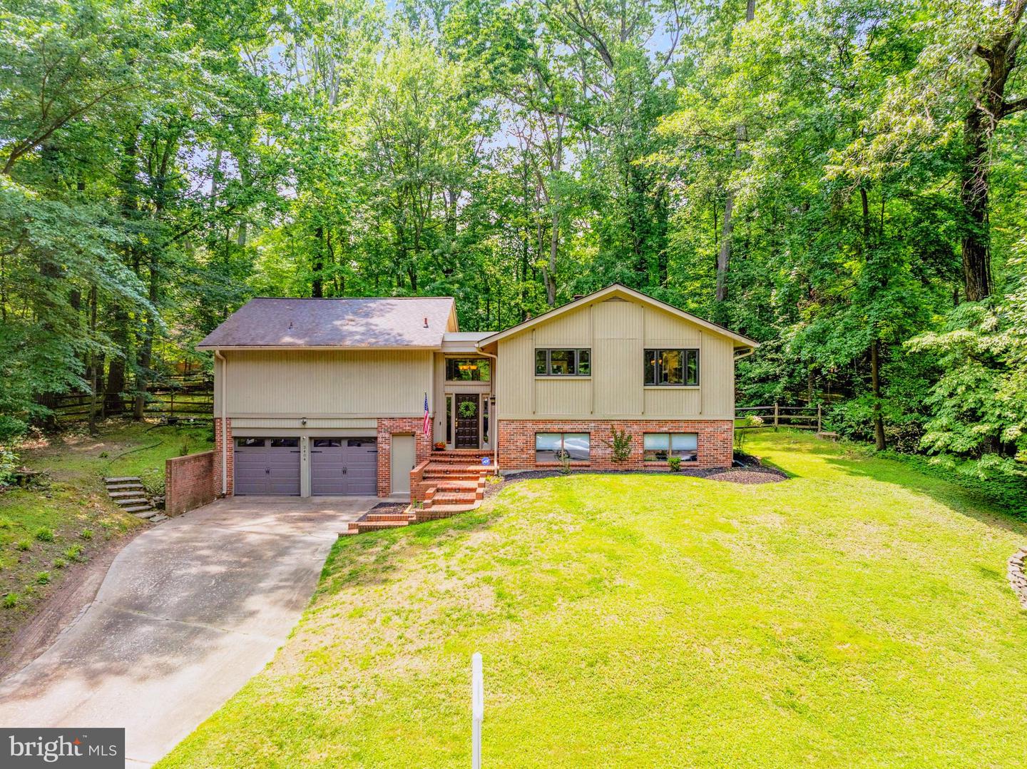 2404 SUGARBERRY CT, RESTON, Virginia 20191, 4 Bedrooms Bedrooms, ,3 BathroomsBathrooms,Residential,For sale,2404 SUGARBERRY CT,VAFX2245532 MLS # VAFX2245532