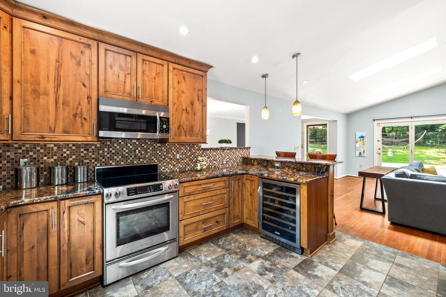 2404 SUGARBERRY CT, RESTON, Virginia 20191, 4 Bedrooms Bedrooms, ,3 BathroomsBathrooms,Residential,For sale,2404 SUGARBERRY CT,VAFX2245532 MLS # VAFX2245532
