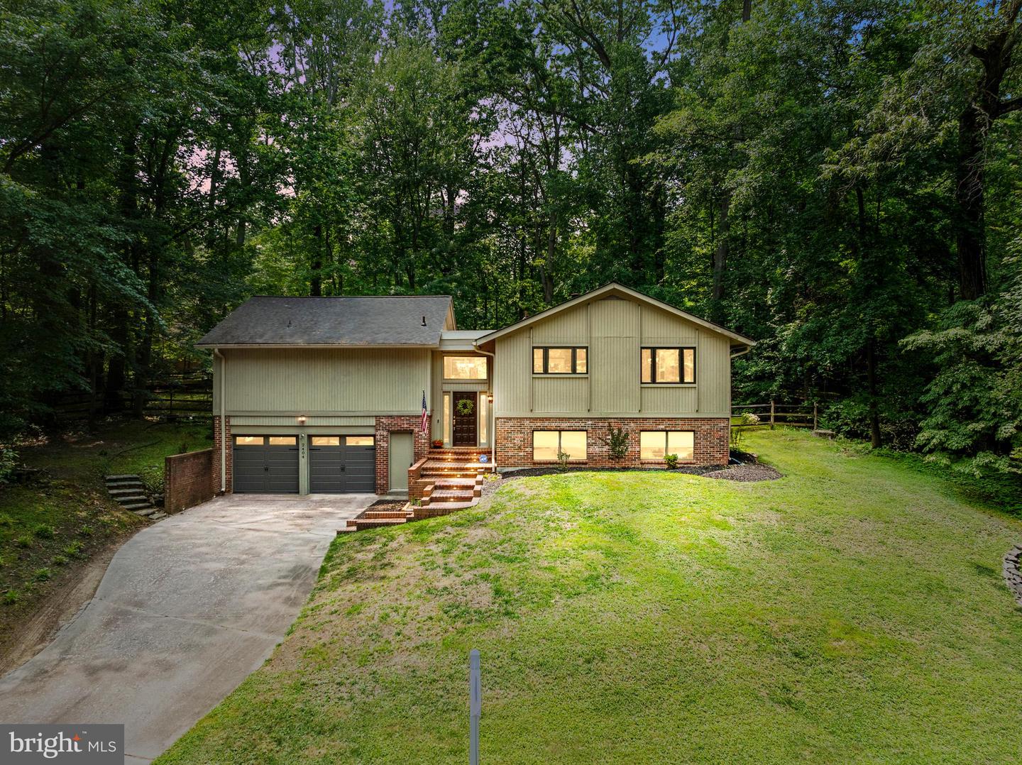 2404 SUGARBERRY CT, RESTON, Virginia 20191, 4 Bedrooms Bedrooms, ,3 BathroomsBathrooms,Residential,For sale,2404 SUGARBERRY CT,VAFX2245532 MLS # VAFX2245532