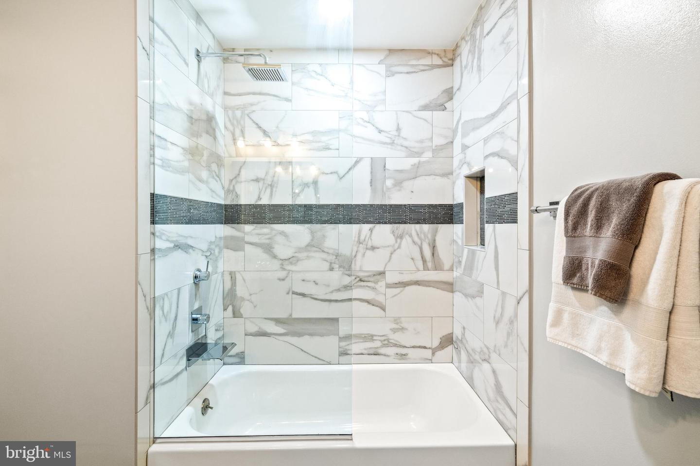 2404 SUGARBERRY CT, RESTON, Virginia 20191, 4 Bedrooms Bedrooms, ,3 BathroomsBathrooms,Residential,For sale,2404 SUGARBERRY CT,VAFX2245532 MLS # VAFX2245532