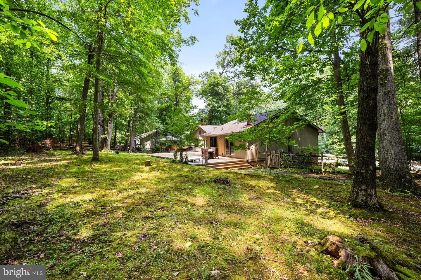 2404 SUGARBERRY CT, RESTON, Virginia 20191, 4 Bedrooms Bedrooms, ,3 BathroomsBathrooms,Residential,For sale,2404 SUGARBERRY CT,VAFX2245532 MLS # VAFX2245532