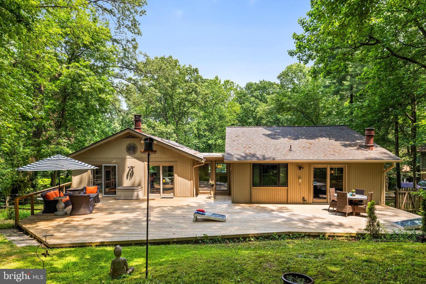 2404 SUGARBERRY CT, RESTON, Virginia 20191, 4 Bedrooms Bedrooms, ,3 BathroomsBathrooms,Residential,For sale,2404 SUGARBERRY CT,VAFX2245532 MLS # VAFX2245532