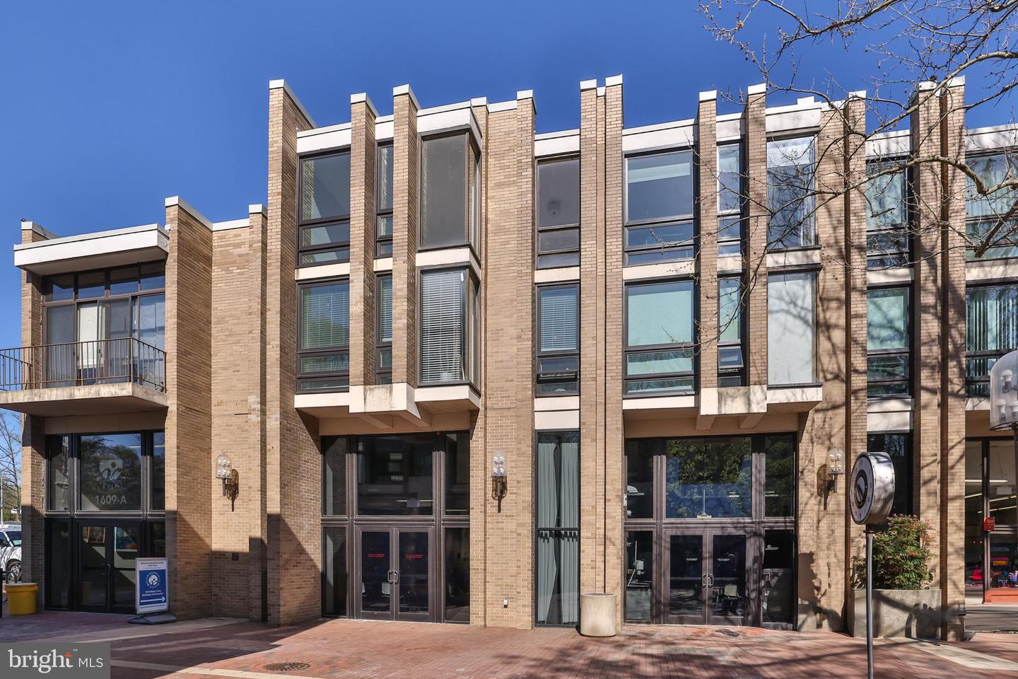 1602 CHIMNEY HOUSE RD #1602, RESTON, Virginia 20190, 1 Bedroom Bedrooms, ,1 BathroomBathrooms,Residential,For sale,1602 CHIMNEY HOUSE RD #1602,VAFX2245694 MLS # VAFX2245694