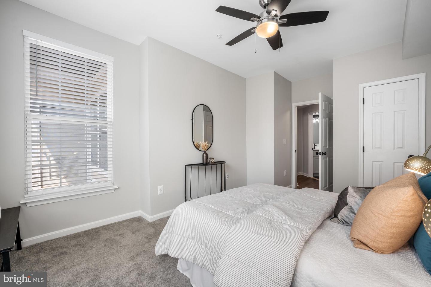 2701 BELLFOREST CT #305, VIENNA, Virginia 22180, 2 Bedrooms Bedrooms, ,2 BathroomsBathrooms,Residential,For sale,2701 BELLFOREST CT #305,VAFX2245294 MLS # VAFX2245294