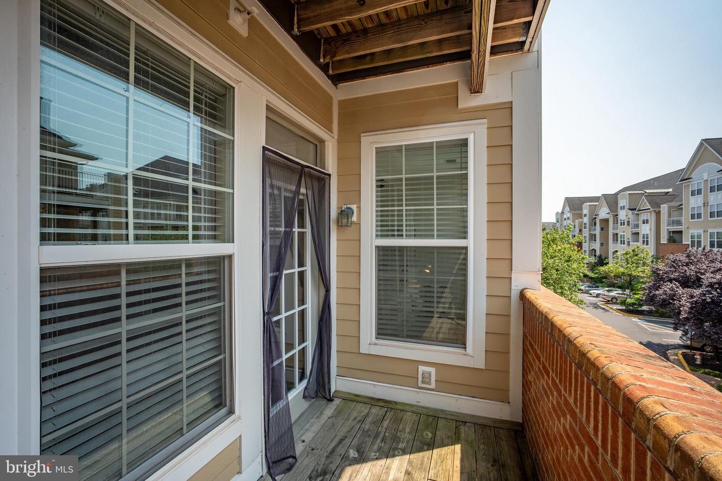 2701 BELLFOREST CT #305, VIENNA, Virginia 22180, 2 Bedrooms Bedrooms, ,2 BathroomsBathrooms,Residential,For sale,2701 BELLFOREST CT #305,VAFX2245294 MLS # VAFX2245294