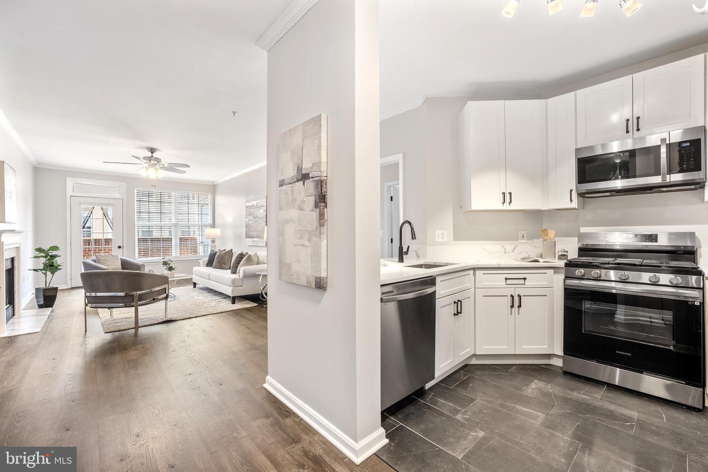 2701 BELLFOREST CT #305, VIENNA, Virginia 22180, 2 Bedrooms Bedrooms, ,2 BathroomsBathrooms,Residential,For sale,2701 BELLFOREST CT #305,VAFX2245294 MLS # VAFX2245294
