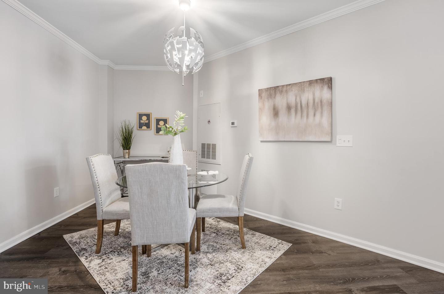 2701 BELLFOREST CT #305, VIENNA, Virginia 22180, 2 Bedrooms Bedrooms, ,2 BathroomsBathrooms,Residential,For sale,2701 BELLFOREST CT #305,VAFX2245294 MLS # VAFX2245294