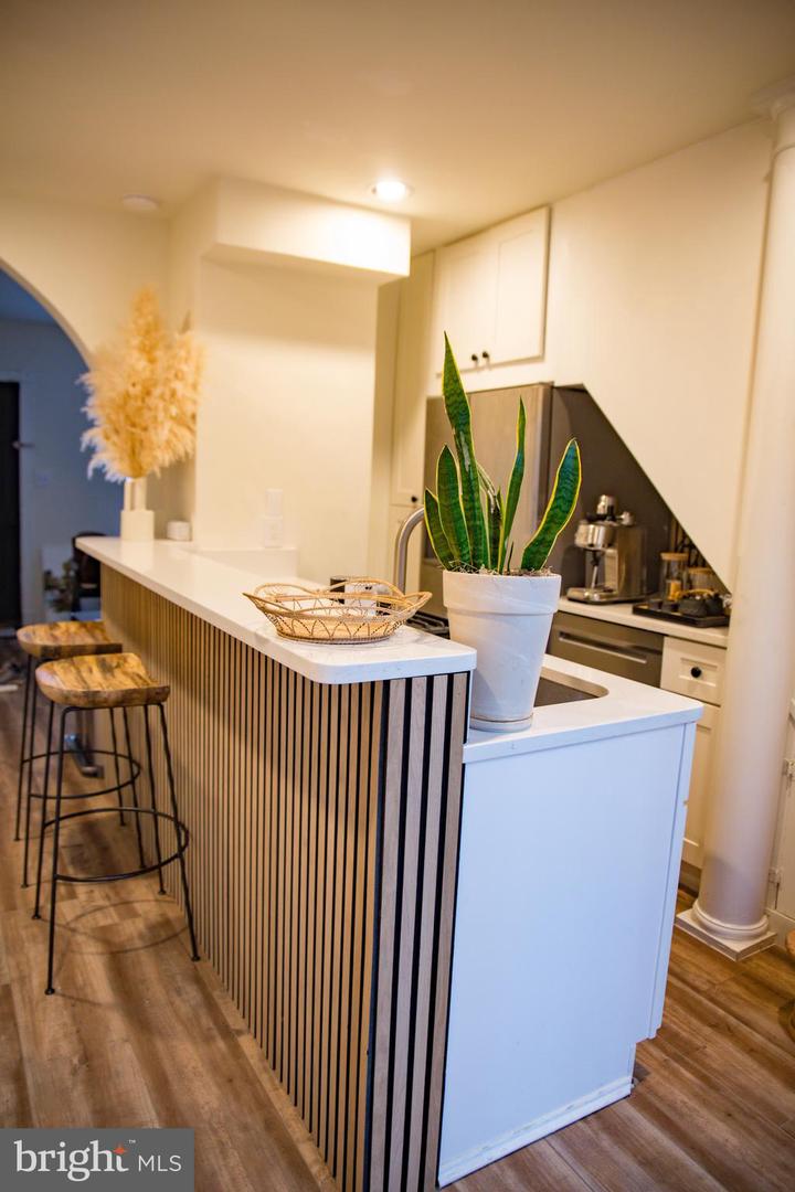 244 10TH ST NE, WASHINGTON, District Of Columbia 20002, 2 Bedrooms Bedrooms, ,2 BathroomsBathrooms,Residential,For sale,244 10TH ST NE,DCDC2204028 MLS # DCDC2204028