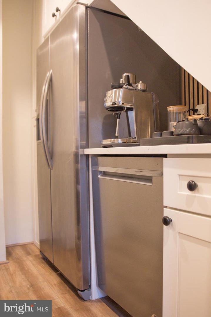 244 10TH ST NE, WASHINGTON, District Of Columbia 20002, 2 Bedrooms Bedrooms, ,2 BathroomsBathrooms,Residential,For sale,244 10TH ST NE,DCDC2204028 MLS # DCDC2204028