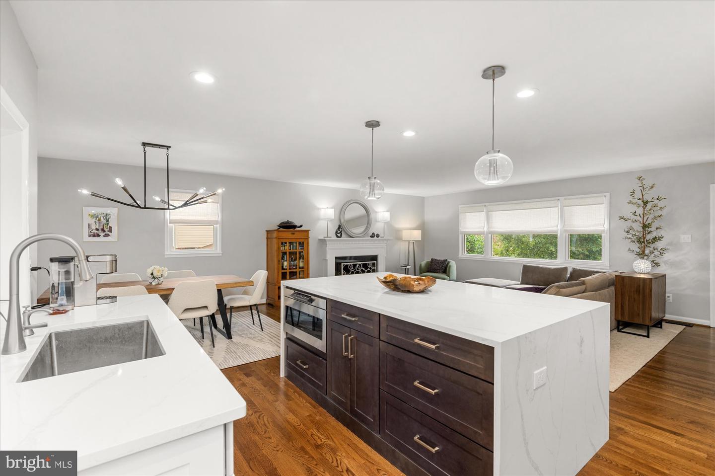 7107 TYNDALE ST, MCLEAN, Virginia 22101, 4 Bedrooms Bedrooms, ,3 BathroomsBathrooms,Residential,For sale,7107 TYNDALE ST,VAFX2245338 MLS # VAFX2245338