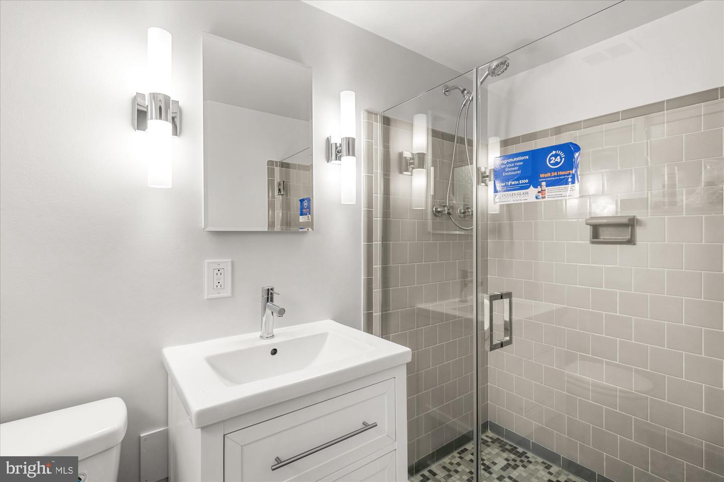 7107 TYNDALE ST, MCLEAN, Virginia 22101, 4 Bedrooms Bedrooms, ,3 BathroomsBathrooms,Residential,For sale,7107 TYNDALE ST,VAFX2245338 MLS # VAFX2245338