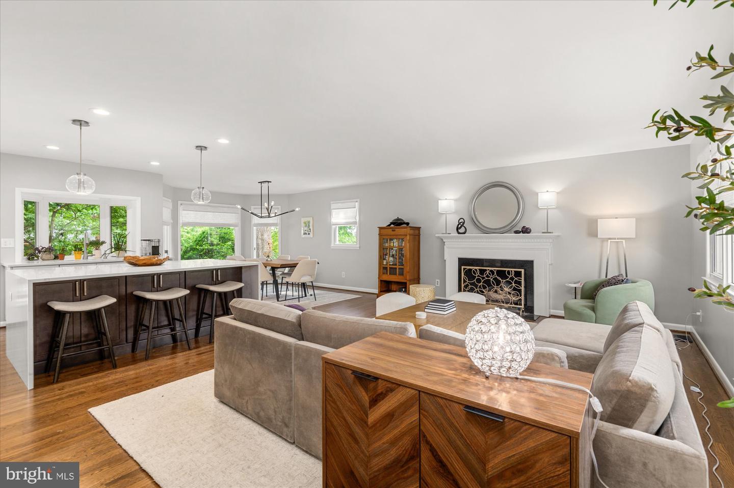 7107 TYNDALE ST, MCLEAN, Virginia 22101, 4 Bedrooms Bedrooms, ,3 BathroomsBathrooms,Residential,For sale,7107 TYNDALE ST,VAFX2245338 MLS # VAFX2245338