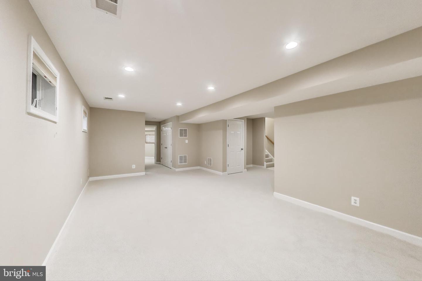 2177 S GLEBE RD, ARLINGTON, Virginia 22204, 4 Bedrooms Bedrooms, ,3 BathroomsBathrooms,Residential,For sale,2177 S GLEBE RD,VAAR2058688 MLS # VAAR2058688
