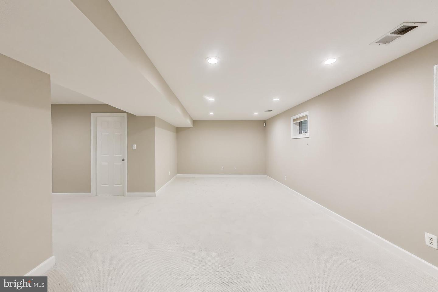 2177 S GLEBE RD, ARLINGTON, Virginia 22204, 4 Bedrooms Bedrooms, ,3 BathroomsBathrooms,Residential,For sale,2177 S GLEBE RD,VAAR2058688 MLS # VAAR2058688