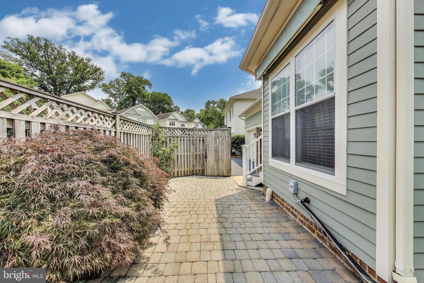 2177 S GLEBE RD, ARLINGTON, Virginia 22204, 4 Bedrooms Bedrooms, ,3 BathroomsBathrooms,Residential,For sale,2177 S GLEBE RD,VAAR2058688 MLS # VAAR2058688