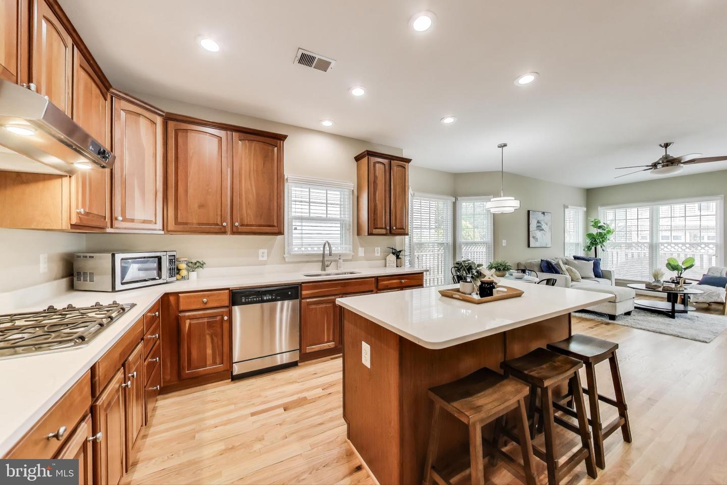 2177 S GLEBE RD, ARLINGTON, Virginia 22204, 4 Bedrooms Bedrooms, ,3 BathroomsBathrooms,Residential,For sale,2177 S GLEBE RD,VAAR2058688 MLS # VAAR2058688