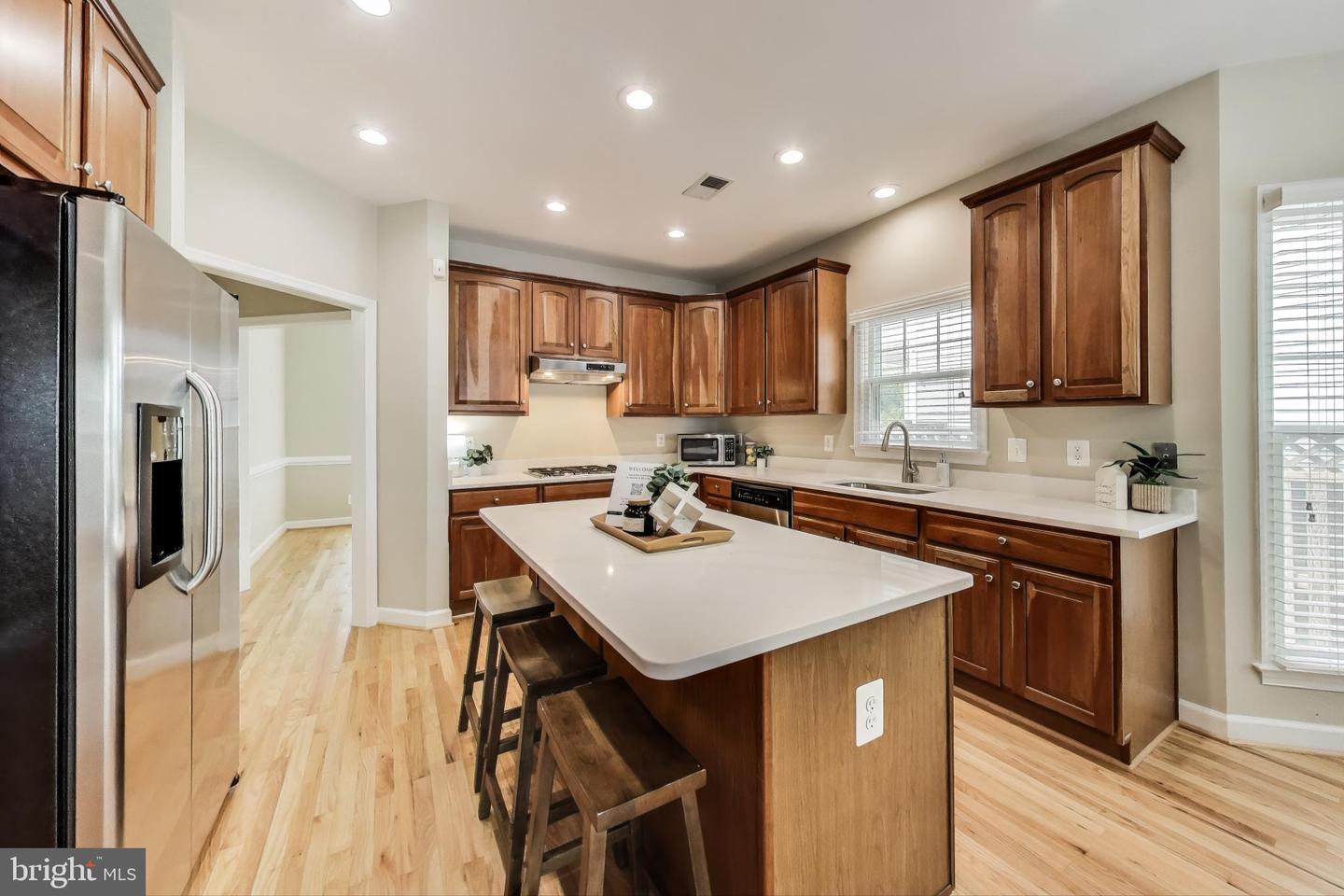 2177 S GLEBE RD, ARLINGTON, Virginia 22204, 4 Bedrooms Bedrooms, ,3 BathroomsBathrooms,Residential,For sale,2177 S GLEBE RD,VAAR2058688 MLS # VAAR2058688