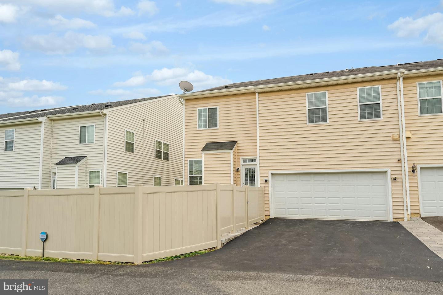 41706 DEER GRASS TER, ALDIE, Virginia 20105, 6 Bedrooms Bedrooms, ,5 BathroomsBathrooms,Residential,For sale,41706 DEER GRASS TER,VALO2098748 MLS # VALO2098748