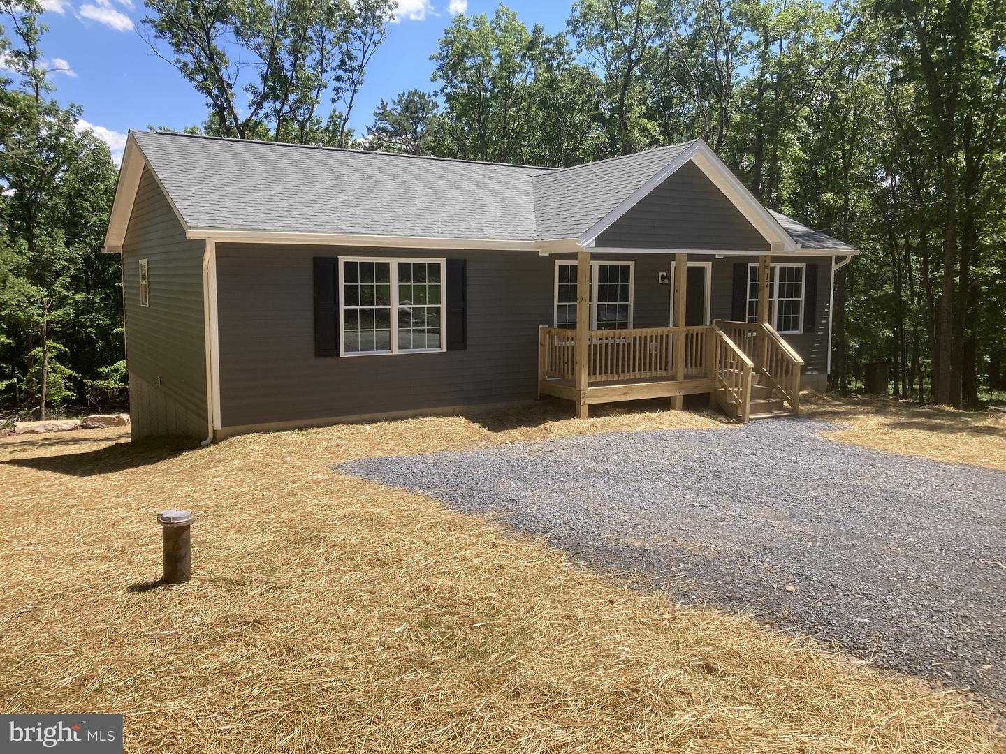 827 PANTHER DR., WINCHESTER, Virginia 22602, 3 Bedrooms Bedrooms, ,2 BathroomsBathrooms,Residential,For sale,827 PANTHER DR.,VAFV2034646 MLS # VAFV2034646
