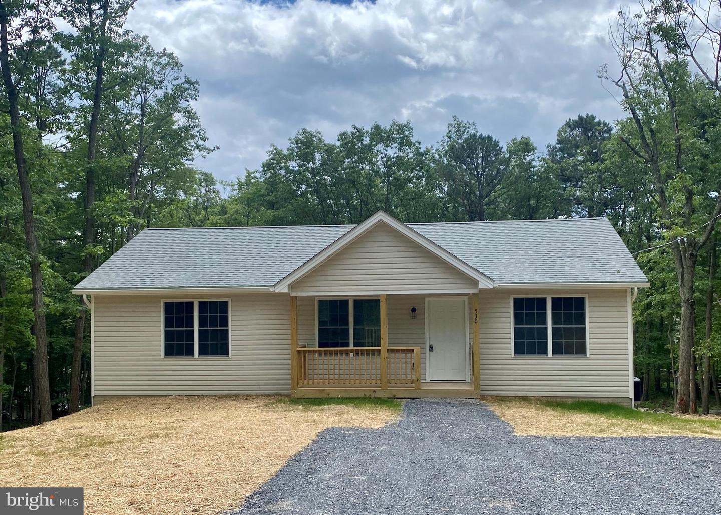 827 PANTHER DR., WINCHESTER, Virginia 22602, 3 Bedrooms Bedrooms, ,2 BathroomsBathrooms,Residential,For sale,827 PANTHER DR.,VAFV2034646 MLS # VAFV2034646